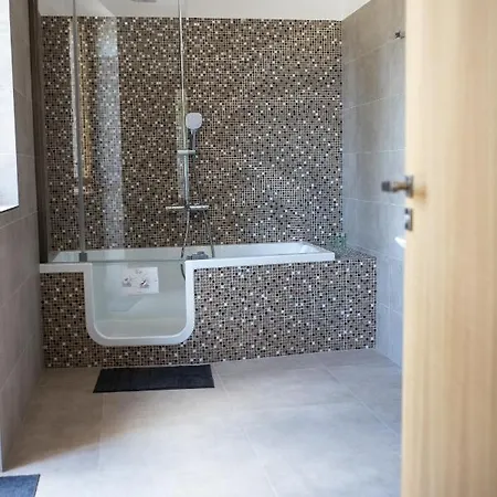 Vino Hruska Guest house