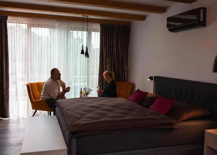Vino Hruska 4*